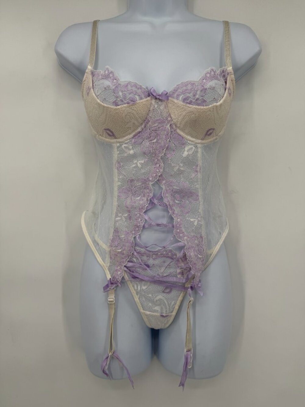 Vintage 90s Frederick’s of Hollywood 34 White Purple Lace Corset Bustier Set NWT